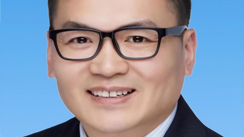 解码电子元器件：型号解析与选型逻辑**